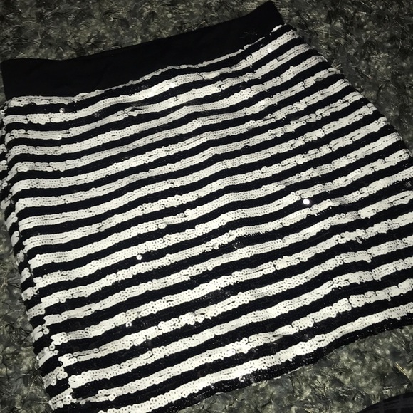 Dept Dresses & Skirts - Sequib mini skirt
